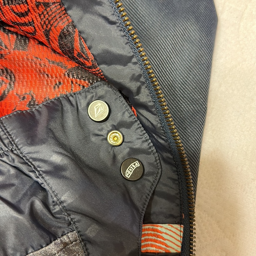 Volcom Jacket - Picture 9 of 16